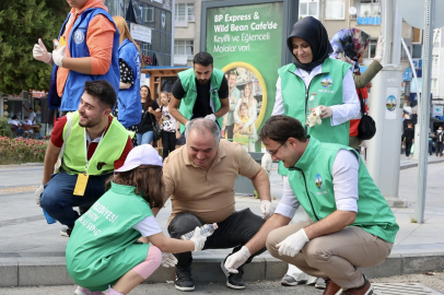 TOKAT’LILAR İZMARİT KİRLİLİĞİNE DİKKAT ÇEKTİ