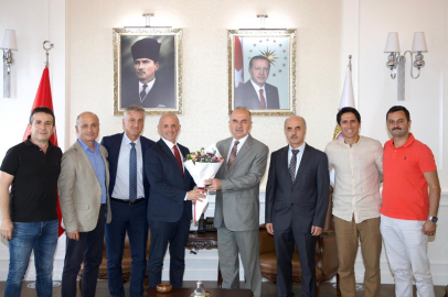 BAŞKAN KIR’DAN VALİ EROL’A ZİYARET