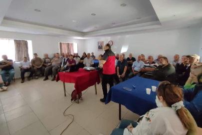 DEMİRCİ'DE KOKARCA BİLGİLENDİRMESİ