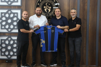 FATSA İLÇE STADYUMUNUN DURUMU KONUŞULDU