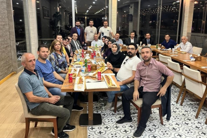 BAŞARILI MÜDÜRE VEDA YEMEĞİ