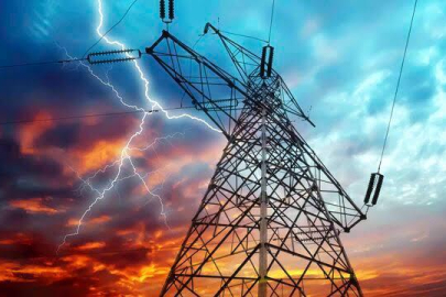 DOĞALGAZ VE ELEKTRİĞE BÜYÜK ZAM BEKLENİYOR