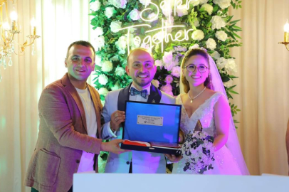 MUTLULUĞA EVET DEDİLER