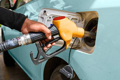 BENZİNDE BU KEZ İNDİRİM