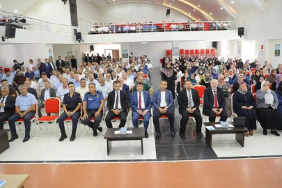 MEVLİD-İ NEBİ İLE DİN GÖREVLİLERİ HAFTASI’NDA KONFERANS DÜZENLENDİ