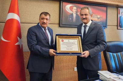 ÖZER MALATYA’NIN FAHRİ HEMŞEHRİSİ OLDU