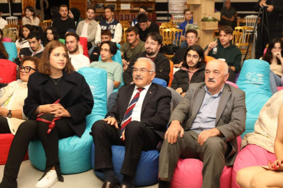 BAŞKAN GÜLER ÖĞRENCİLERLE BULUŞTU