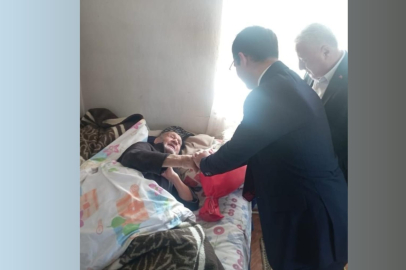 CUMHURİYETLE YAŞIT ULU ÇINARLAR UNUTULMADI