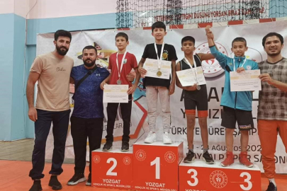 14 GÜREŞÇİ YENİ KULÜPLERİNDE