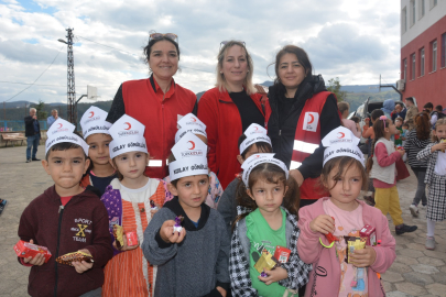 KIZILAY ÇAYBAŞI’LI ÖĞRENCİLERİ UNUTMADI