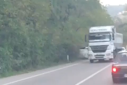 TAKLA ATAN ARAÇTA YARALILAR VAR