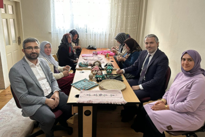 KADINLAR EKONOMİYE KATKI SUNUYOR