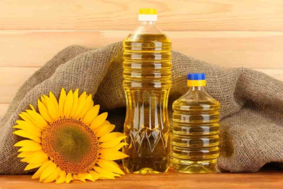 BİR MARKET ÜCRETSİZ AYÇİÇEĞİ YAĞI DAĞITACAK