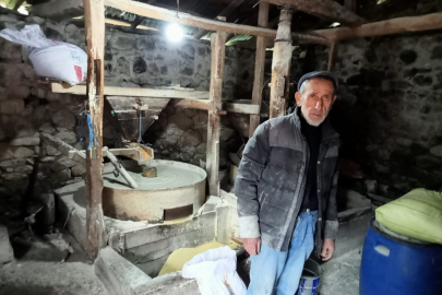 EL DEĞİRMENLERİ  TEKNOLOJİYE DİRENİYOR