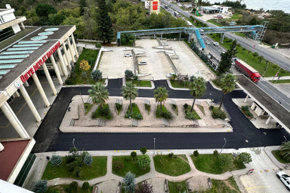 HASTANE ÖNÜ YENİ GÖRÜNÜME KAVUŞTU
