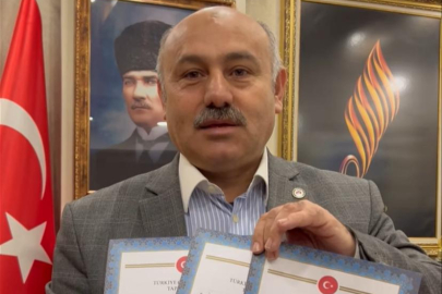 BAŞKAN GEÇTAN TAPULARI PAYLAŞTI