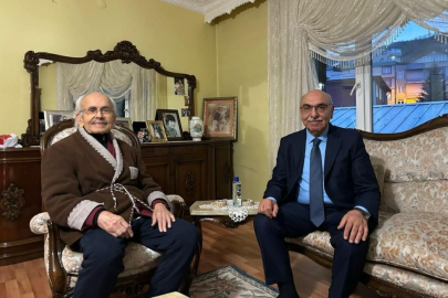 YEDİYILDIZ ÖĞRETMENİNİ UNUTMADI