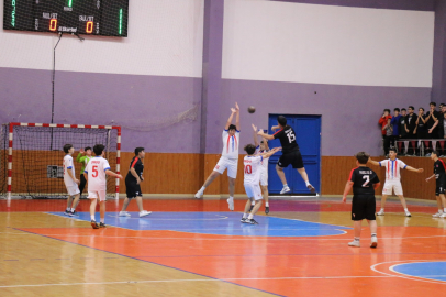 HENTBOL YILDIZLAR MÜSABAKALARI SONA ERDİ