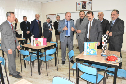 15 TEMMUZ ŞEHİTLER İLKOKULUNA AKIL OYUNLARI SINIFI AÇILDI