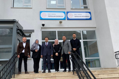 KAYMAKAM DOĞRU VE MÜDÜR ALAN OKUL ZİYARETİNDE