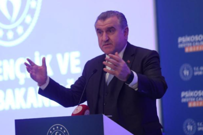 BAKAN BAK GÖREVE YENİ BAŞLAYAN PSİKOLOGLARLA BİR ARAYA GELDİ
