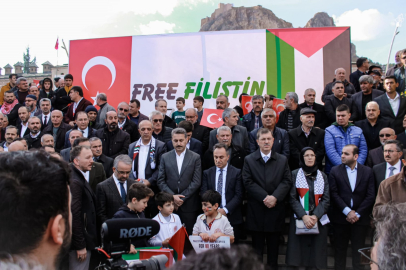 TOKAT’TAKİ TÜM CAMİLERDEN FİLİSTİNE DUA EDİLDİ