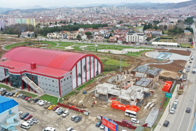 GENÇLİK KÜTÜPHANESİ YÜKSELİYOR