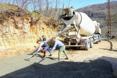 FATSA’DA 1 AYDA 3.5 KİLOMETRE BETON YOL