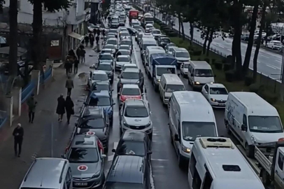 FATSA’DA TRAFİK ÇİLEYE DÖNÜŞTÜ