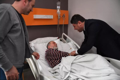 BAŞKAN TÖREN’DEN HASTALARA MORAL ZİYARETİ 