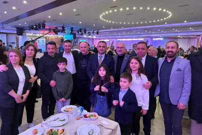 BAŞKAN KİBAR İSTANBUL’DA HEMŞEHRİLERİYLE BULUŞTU