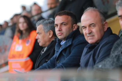 “MAÇI 10 KİŞİ KAZANMAYI BAŞARDIK”