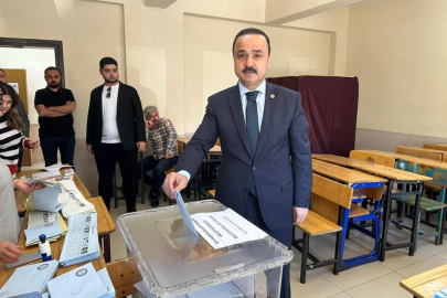 MİLLETVEKİLİ ŞANLITÜRK OYUNU KULLANDI