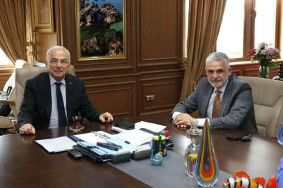 AKÇA: “BAŞKAN GÜLER, FERRERO VE İŞBİRLİKÇİLERİNE DİZ ÇÖKTÜRDÜ”