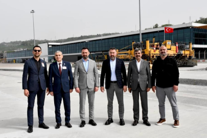 HAVALİMANINDA PAT SAHALARI GENİŞLİYOR