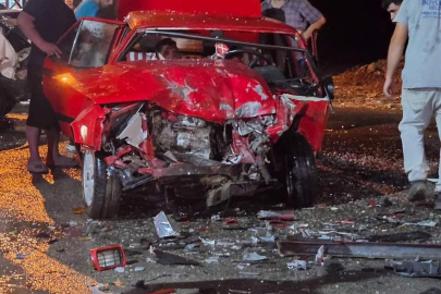 MEŞEBÜKÜ’NDE FECİ KAZA: 5 YARALI