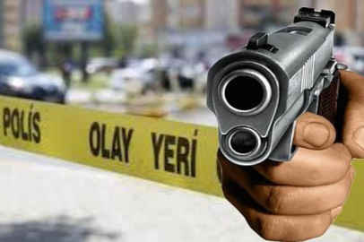 ESKİ MUHTAR EŞİ VE OĞLUNU SİLAHLA ÖLDÜRDÜ