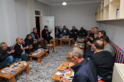 BAŞKAN KİBAR MAHALLELİLERİN DERTLERİNİ DİNLEDİ