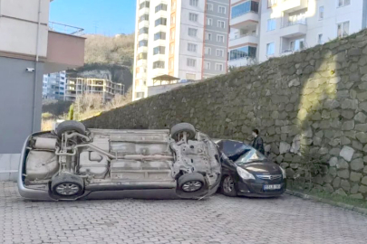SİTE OTOPARKINDA KAZA!