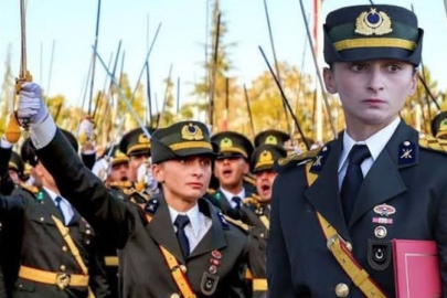 YEMİN TÖRENİNE ORDULU TEĞMEN ÖNCÜLÜK ETMİŞ!