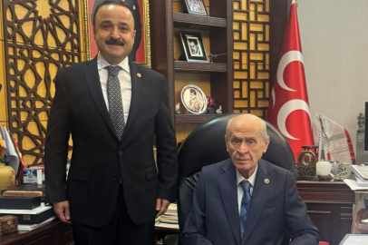 “LİDERİMİZ DİMDİK AYAKTA GÖREVİNİN BAŞINDA”