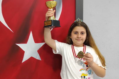 SATRANÇTA BEGÜM KÜÇÜK RÜZGARI ESTİ!