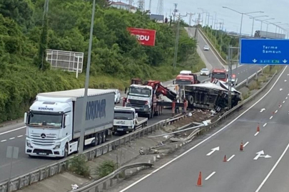 Çay Yüklü Tır Kaza Yaptı: 1 Yaralı 