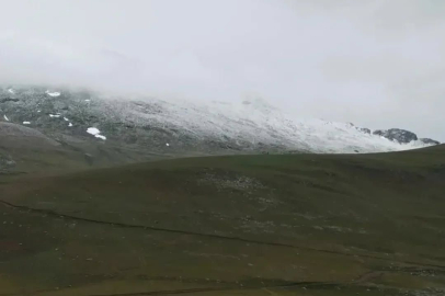ORDU’NUN YAYLALARINA KAR YAĞDI