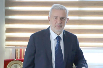 “DEVE İLE KARINCALAR  YARIŞTIRILIYOR”