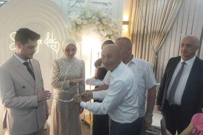 REYHAN İLE ÖMER FARUK SÖZLENDİ