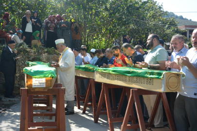 PATPAT KAZASINDA ÖLEN AYNI AİLEDEN 4 KİŞİ TOPRAĞA VERİLDİ