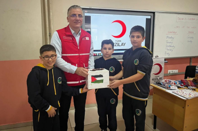 MİNİKLERDEN ANLAMLI BAĞIŞ