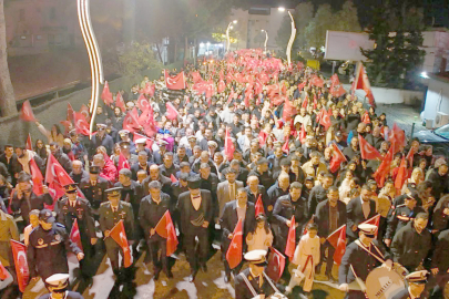 FATSA CUMHURİYET İÇİN YÜRÜDÜ