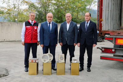 İNGİLTERE’YE 8 TON 827 KİLO BAL İHRACATI YAPILDI